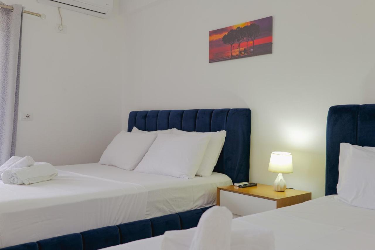 Violeta Apartments Ксамил Экстерьер фото