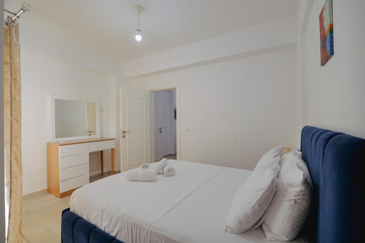 Violeta Apartments Ксамил Экстерьер фото