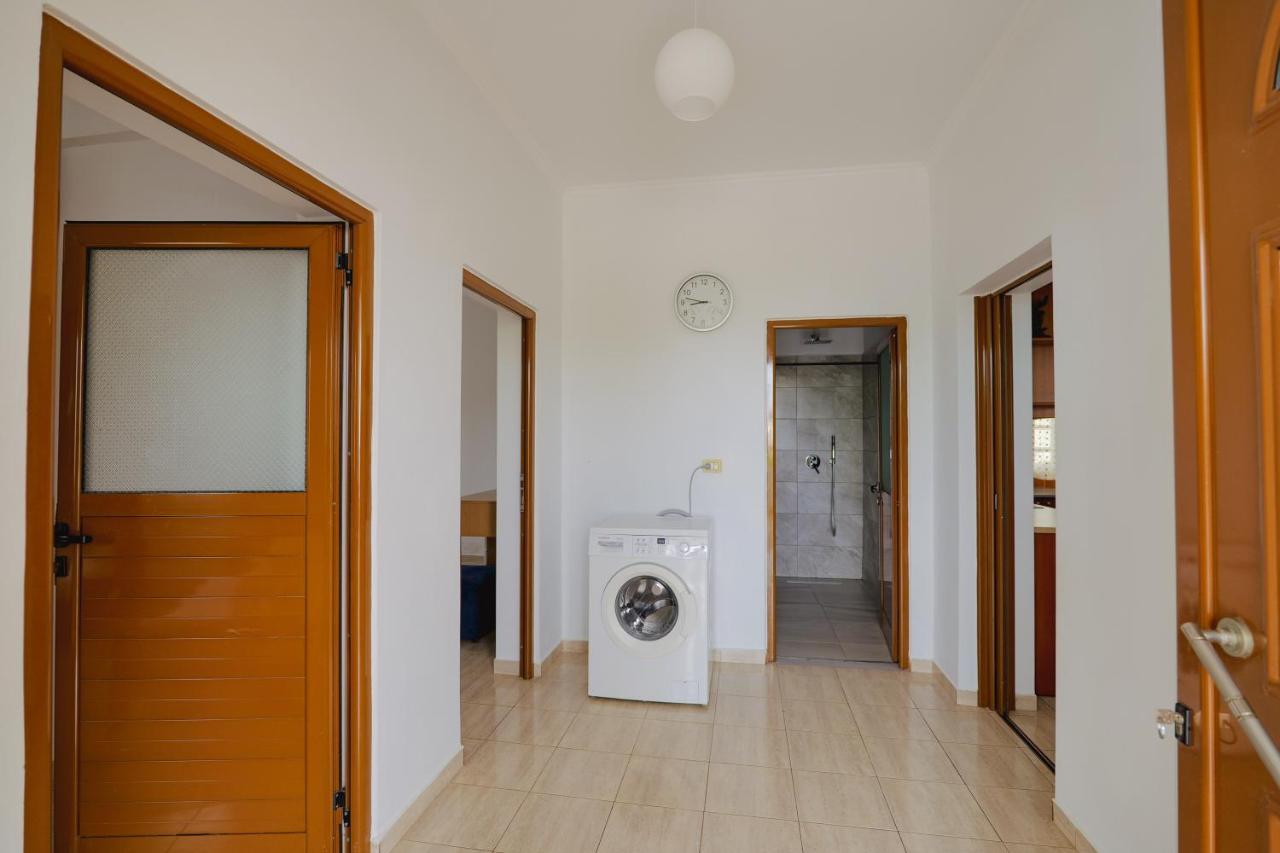 Violeta Apartments Ксамил Экстерьер фото