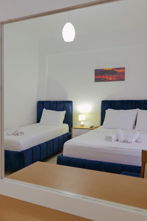 Violeta Apartments Ксамил Экстерьер фото