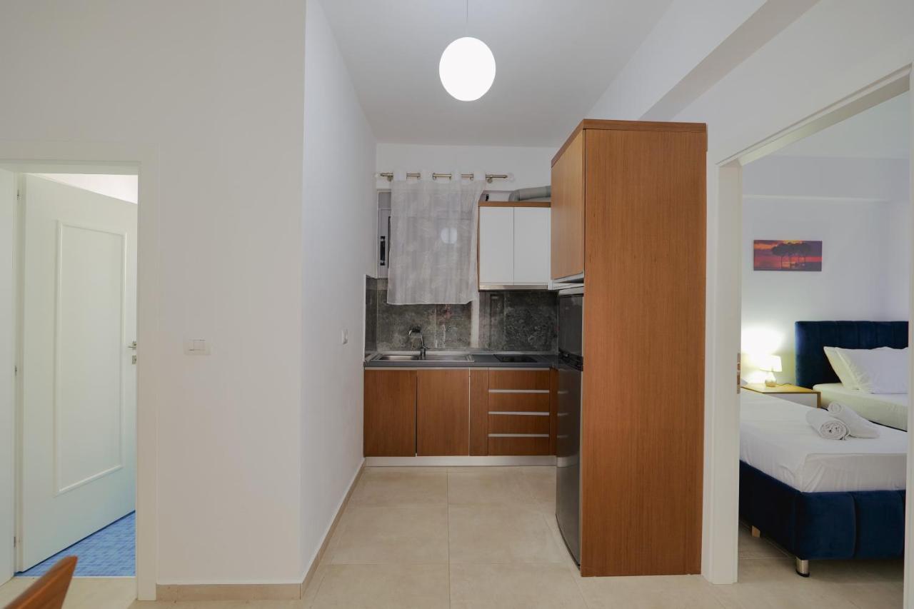 Violeta Apartments Ксамил Экстерьер фото